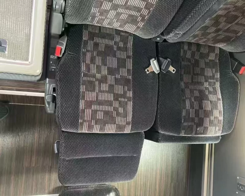 中型車