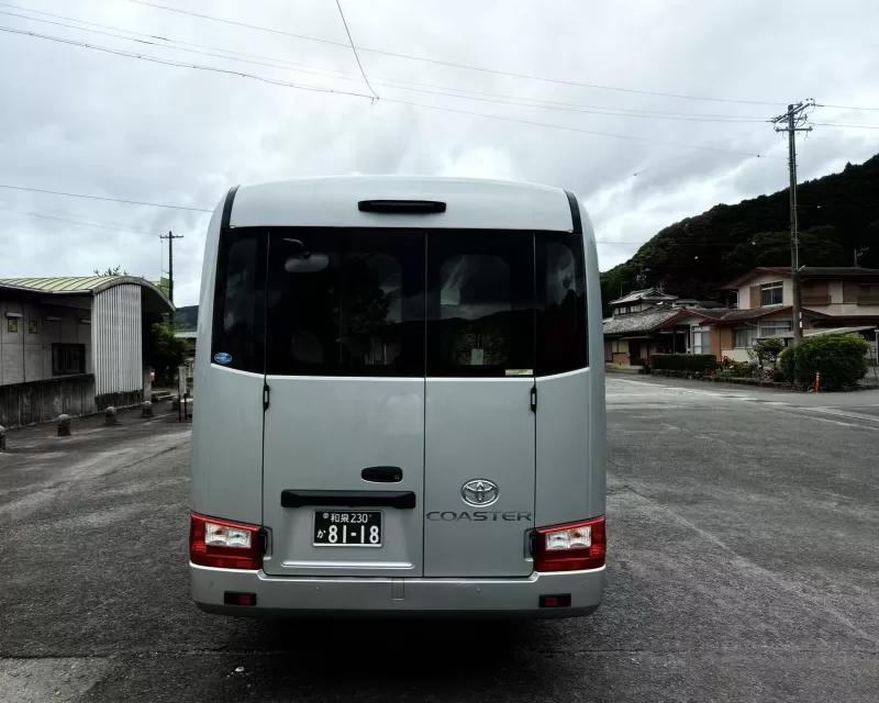 小型車
